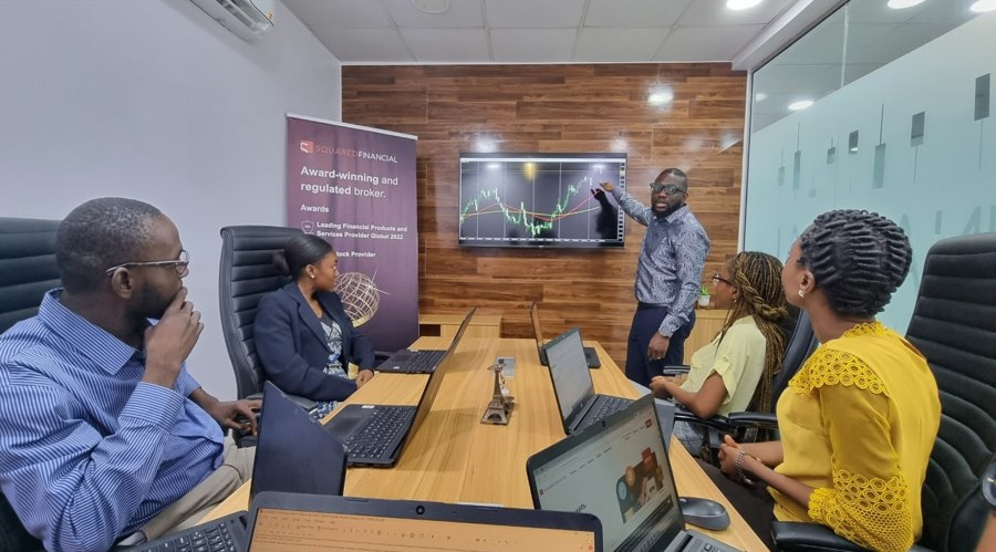 The 2026 Hybrid Trading Revolution: Why Top Traders Are Pairing Perp DEXs with Stock CFDs